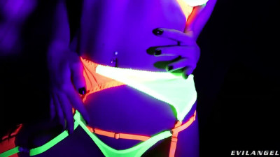 Scarlet Chase - Neon Night Rider 25 11 2023