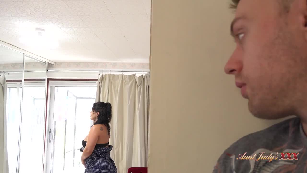 20 11 2022 Montse Catches Her Step Son Spying On Her Getting Dressed - Watch Latest Porn Video at ePornHome.com for Free.