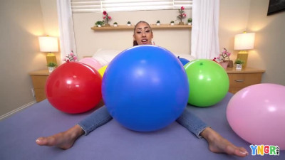 Bang YNGR Kira Perez - Kira Perez Shows Us What's Poppin With Some Balloon Tricks