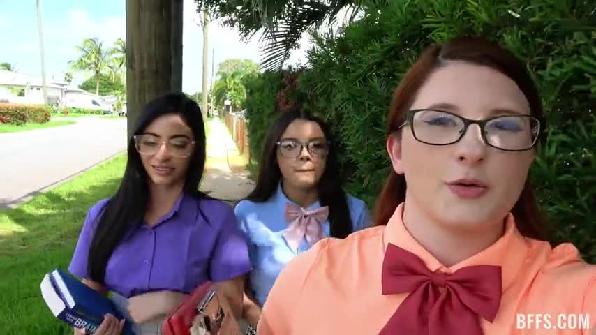 BFFS Bess Breast Ella Cruz And Jasmine Vega - Nerds Do It Better - Watch Latest Porn Video at ePornHome.com for Free.