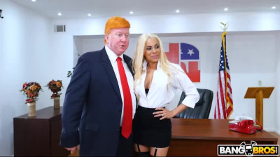 AssParade Luna Star - Lunas Visit To The Presidential Anal Office