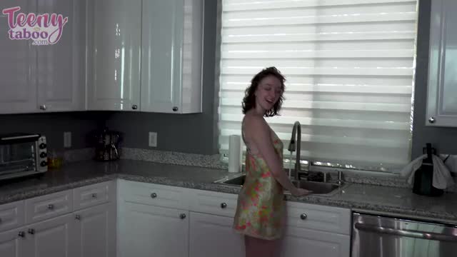 Sunny Daze - Counter Top Babysitter 22 01 2024 - Watch Latest Porn Video at ePornHome.com for Free.