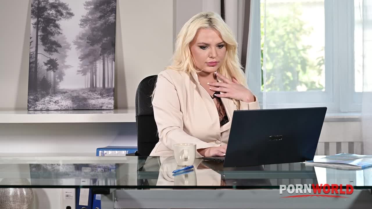 Miss Jackson - Horny Real Estate Agent Takes DP Drilling In The Office GP2791 03 10 2023 - Watch Latest Porn Video at ePornHome.com for Free.